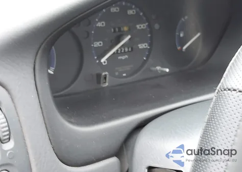 2000 Honda Civic Dx from USA, damaged, VIN 1HGEJ6124YL027509